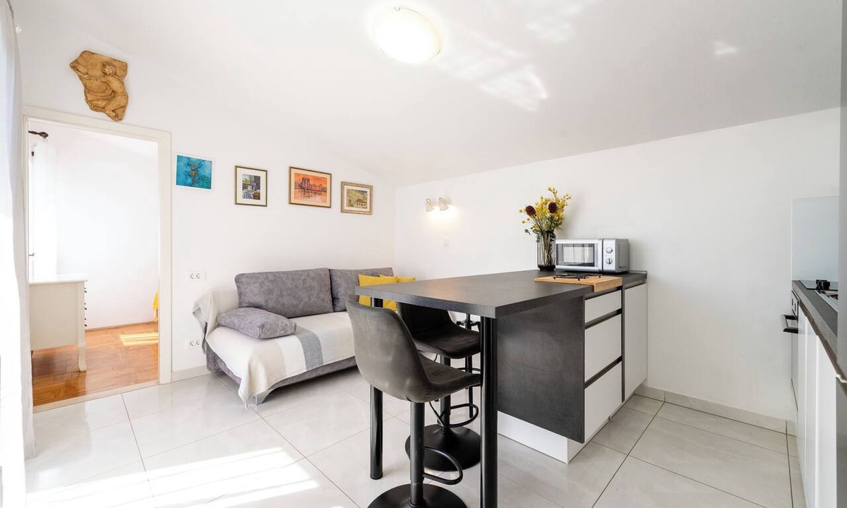 Okrug Gornji Apartment | Apartments Villa Bok (58211-A3) - Okrug Gornji (Ciovo)