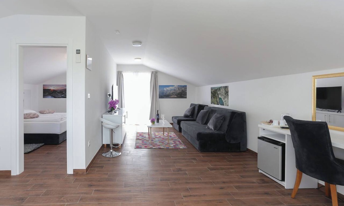 Arbanija Apartment | Apartments Villa Niko (56251-A3) - Arbanija (Ciovo)