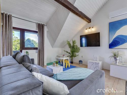 Dreznik Grad Apartment | Apartments Villa Mavi-Two Bedroom Apartment with Mountain View A3