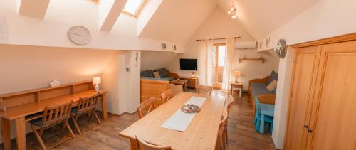 Kranjska Gora Apartment | Apartments Vršič on the ski slope and free parking