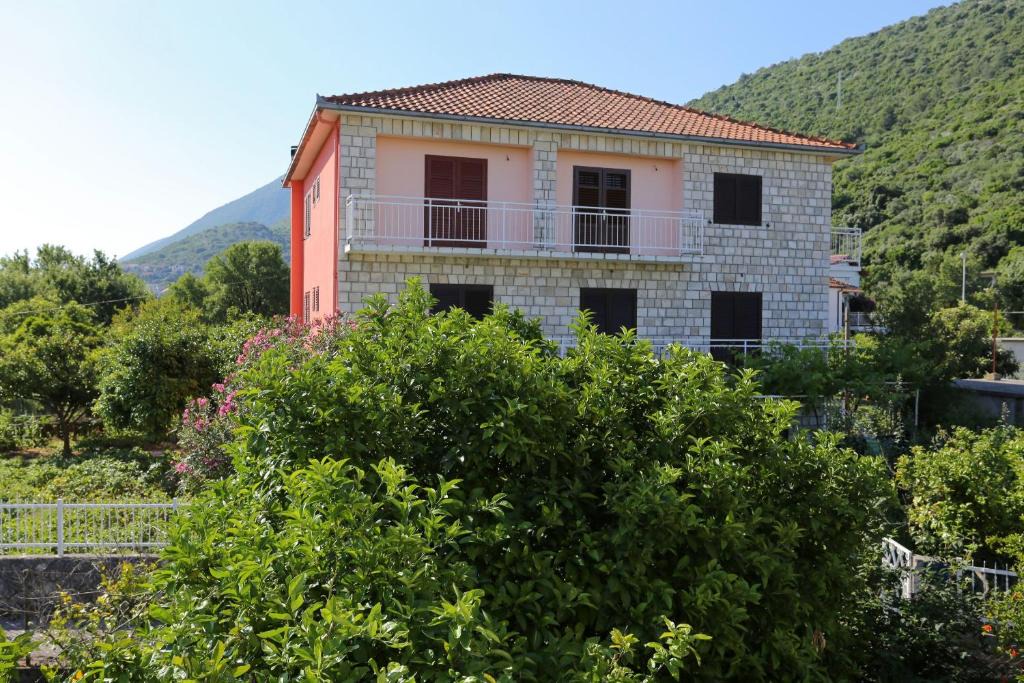 Trpanj Apartment | Apartments with parking space Trpanj, Peljesac - 10148