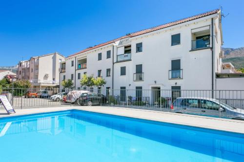 Strozanac Apartment | Apartments with swimming pool Podstrana, Split - 22897