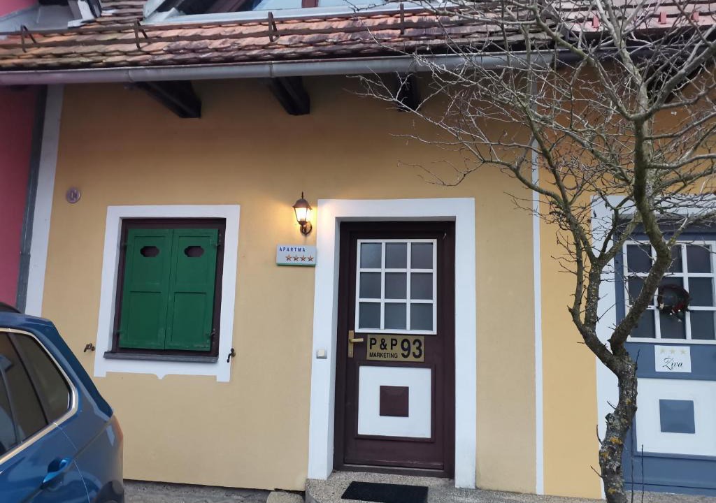 Terme Catez Apartment | Appartement Camp Terme Čatež P93