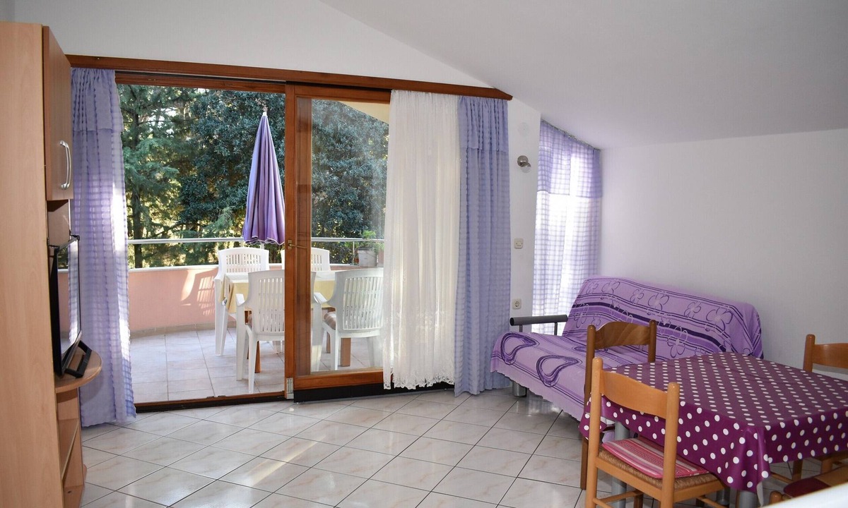 Biograd na Moru Apartment | Apts Šime Soline- Two bedroom apartment with garden view balcony