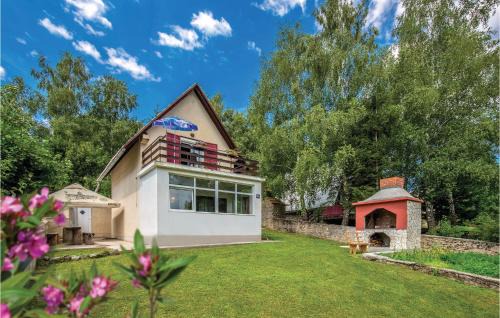 Breze Apartment | Awesome Home In Breze With Wifi