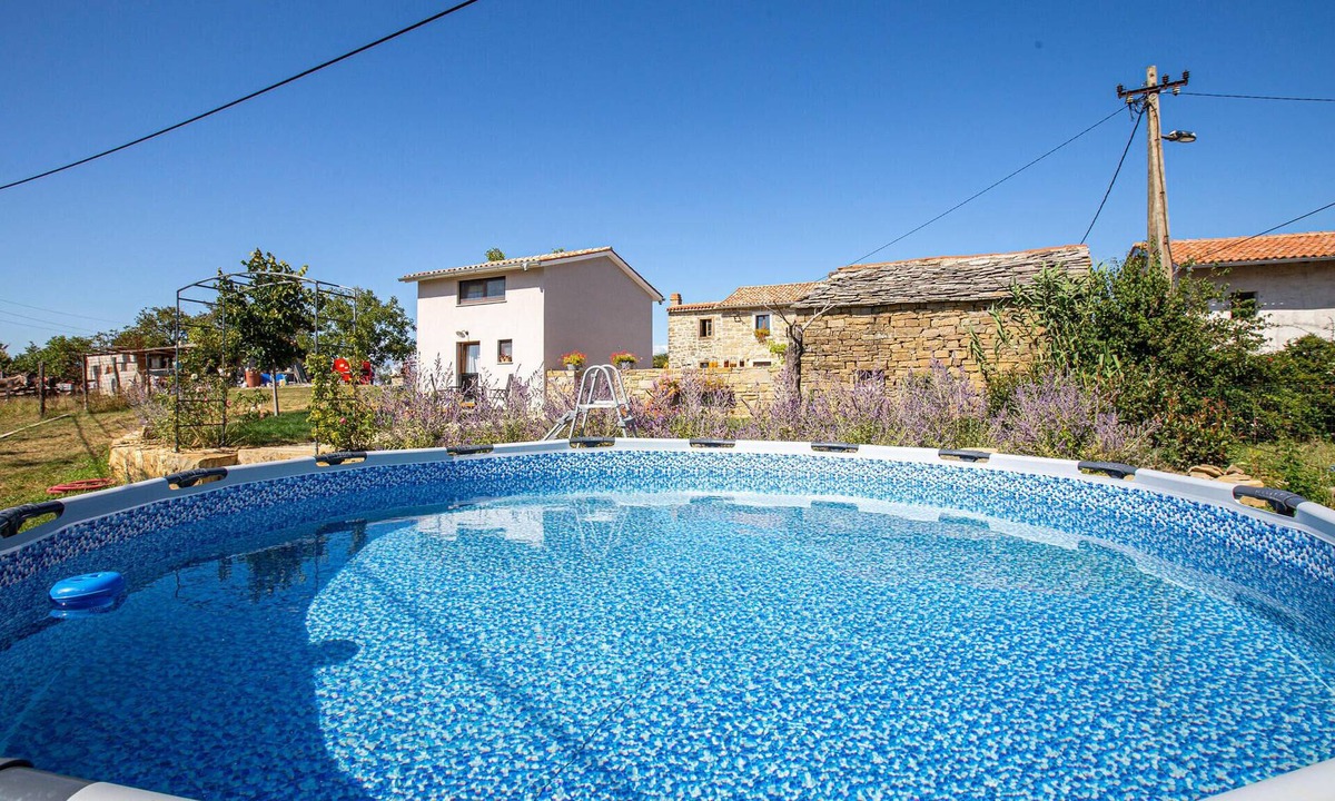 Gracisce House | Awesome home in Gracisce