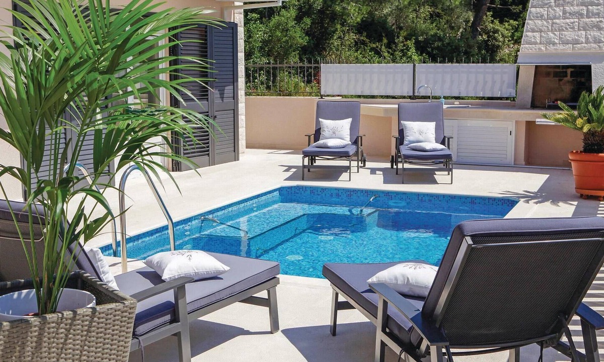 Vela Luka House | Awesome home in Gradina