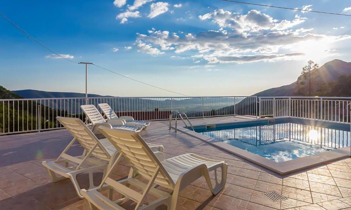 Dubravka House | Awesome home in Gruda