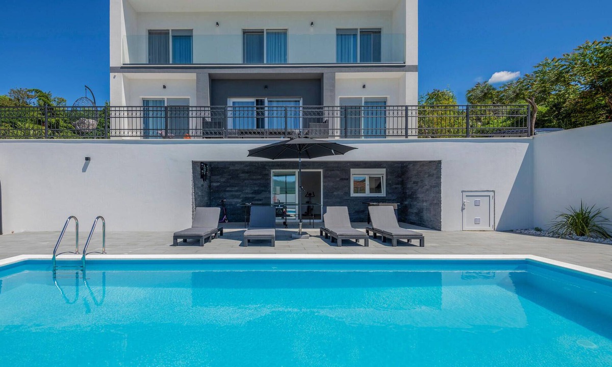 Imotski House | Awesome home in Imotski