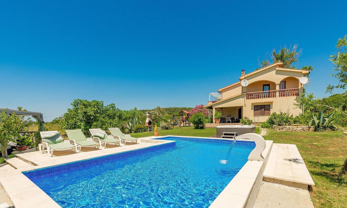 Ljubac House | Awesome home in Ljubac
