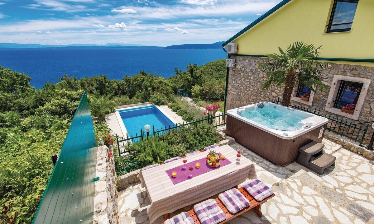 Medveja House | Awesome home in Medveja