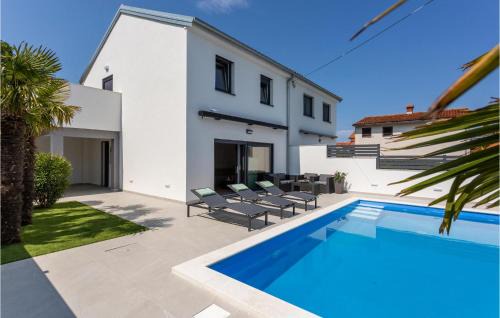 Njivice House | Awesome Home In Njivice
