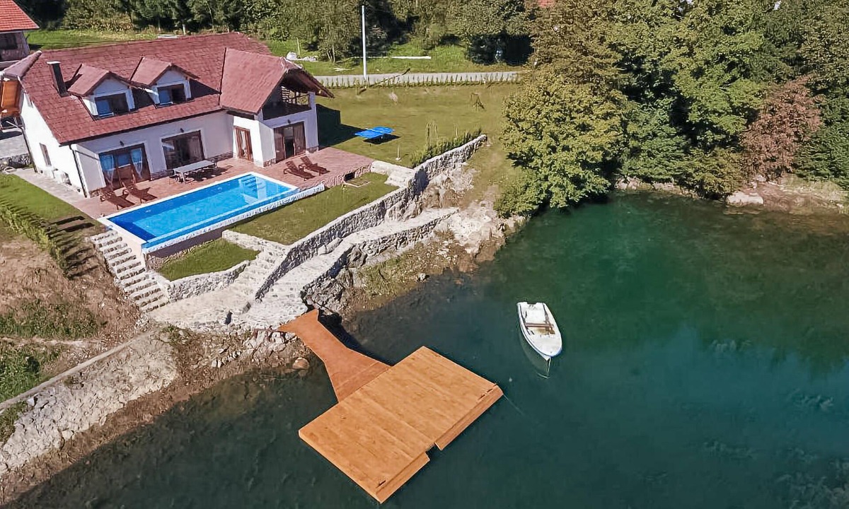 Ogulin House | Awesome home in Ogulin