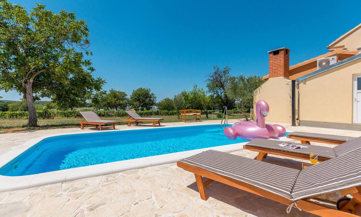 Polaca House | Awesome home in Polaca