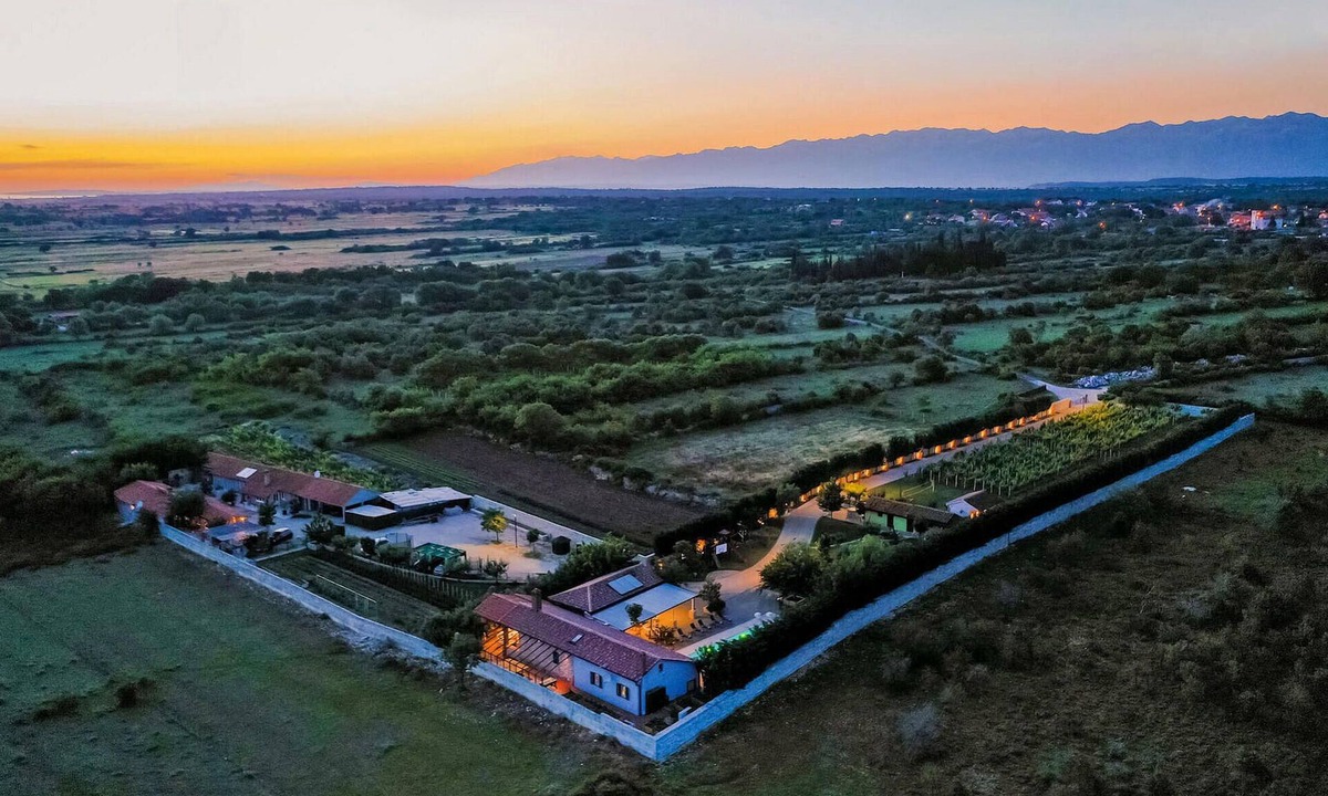 Poljica House | Awesome home in Poljica