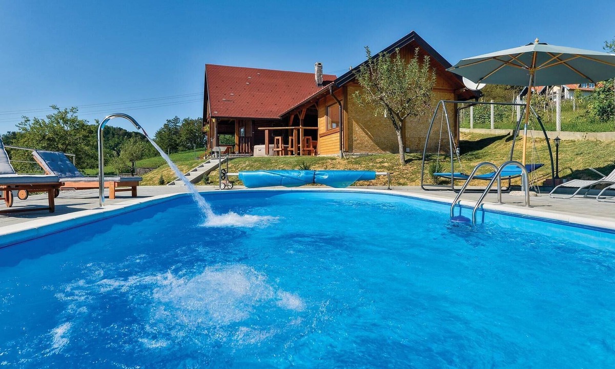Breznik Plesivicki House | Awesome home in Radakovo with sauna