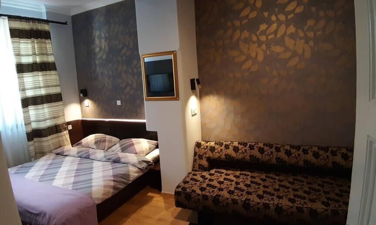 Osijek Bed & Breakfast | B&B Maksimilian