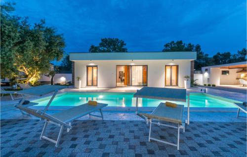 Biograd na Moru House | Beach Front Home In Biograd