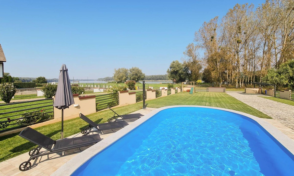 Aljmas House | Beach front home in Aljmas
