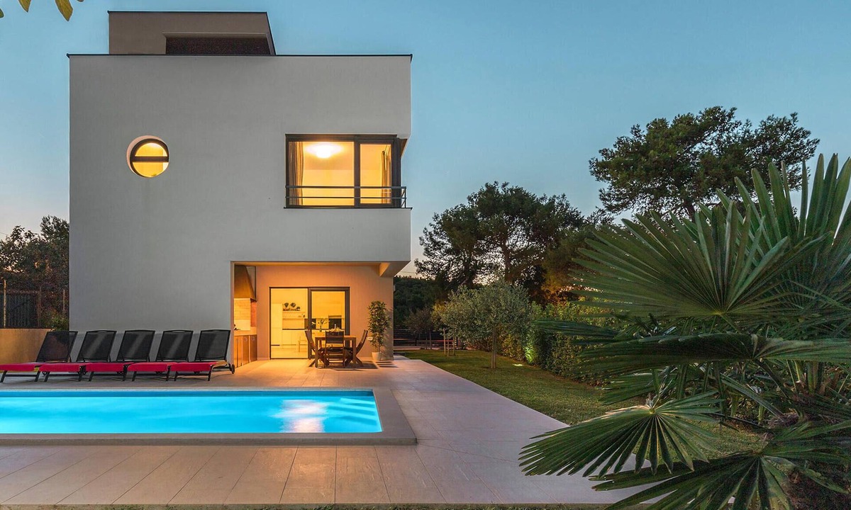 Premantura House | Beach front home in Premantura