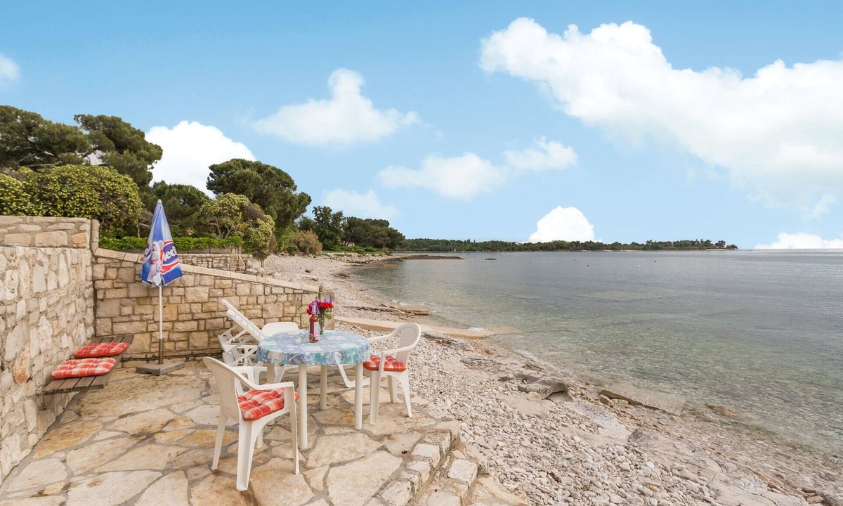 Krizine House | Beach front home in Sveti Ivan with WiFi