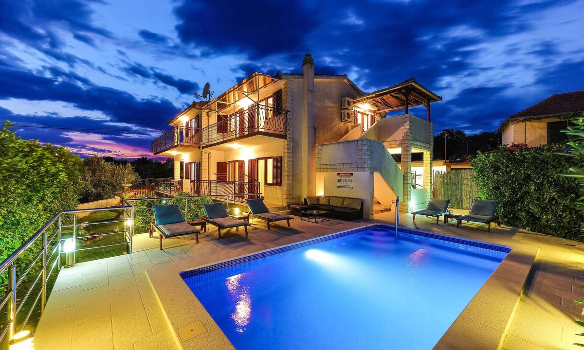 Seget House | Beach front home in Marina