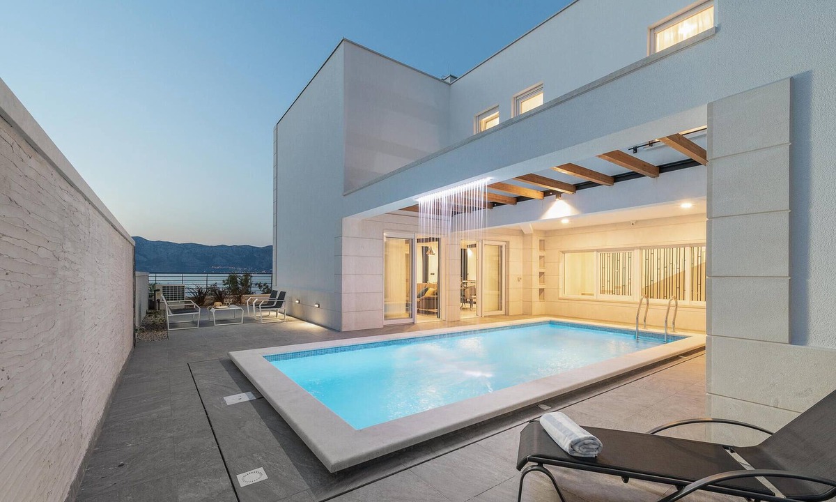 Povlja House | Beach front home in Povlja