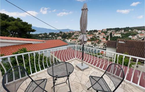 Splitska House | Beach Front Home In Splitska With House Sea View