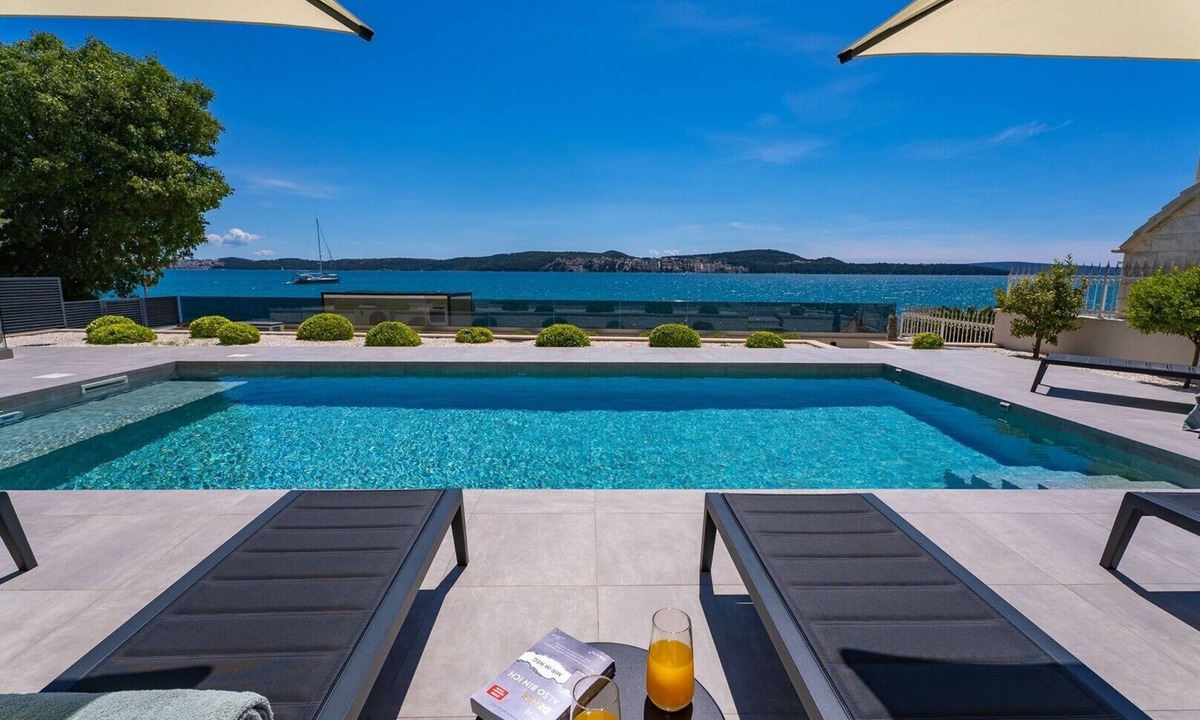 Seget Donji Villa | Beachfront Villa Luminara with 4 bedrooms, private pool, sauna