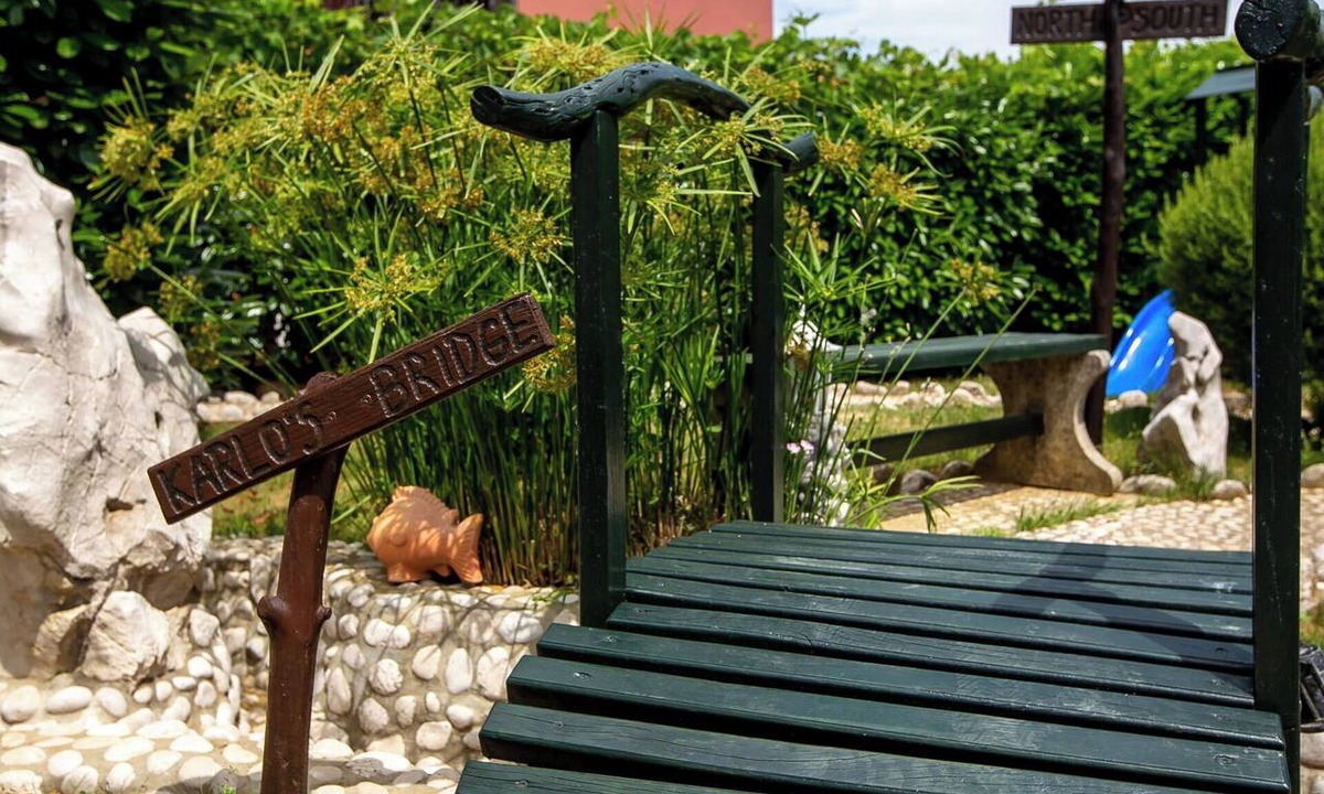 Rab Town Apartment | Beautiful apartment for 6 guests with WIFI, A/C, TV, terrace and pets allowed