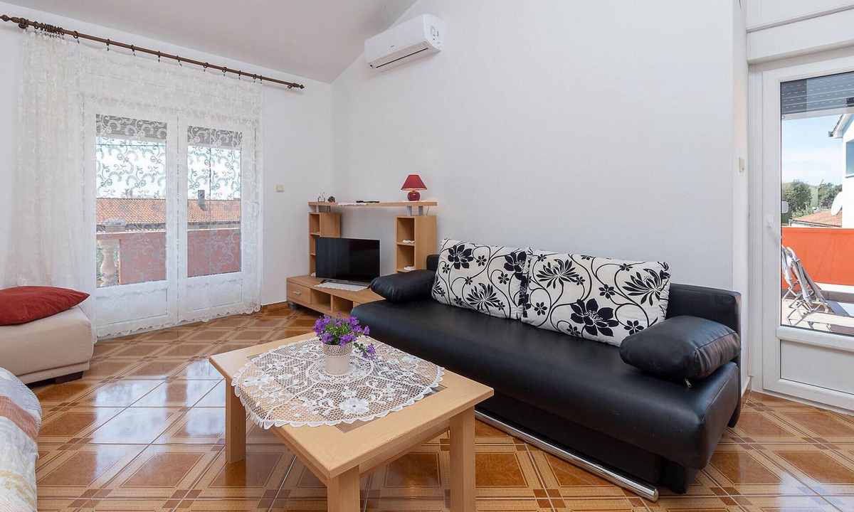 Barbariga Apartment | Beautiful apartment in Betiga with WiFi