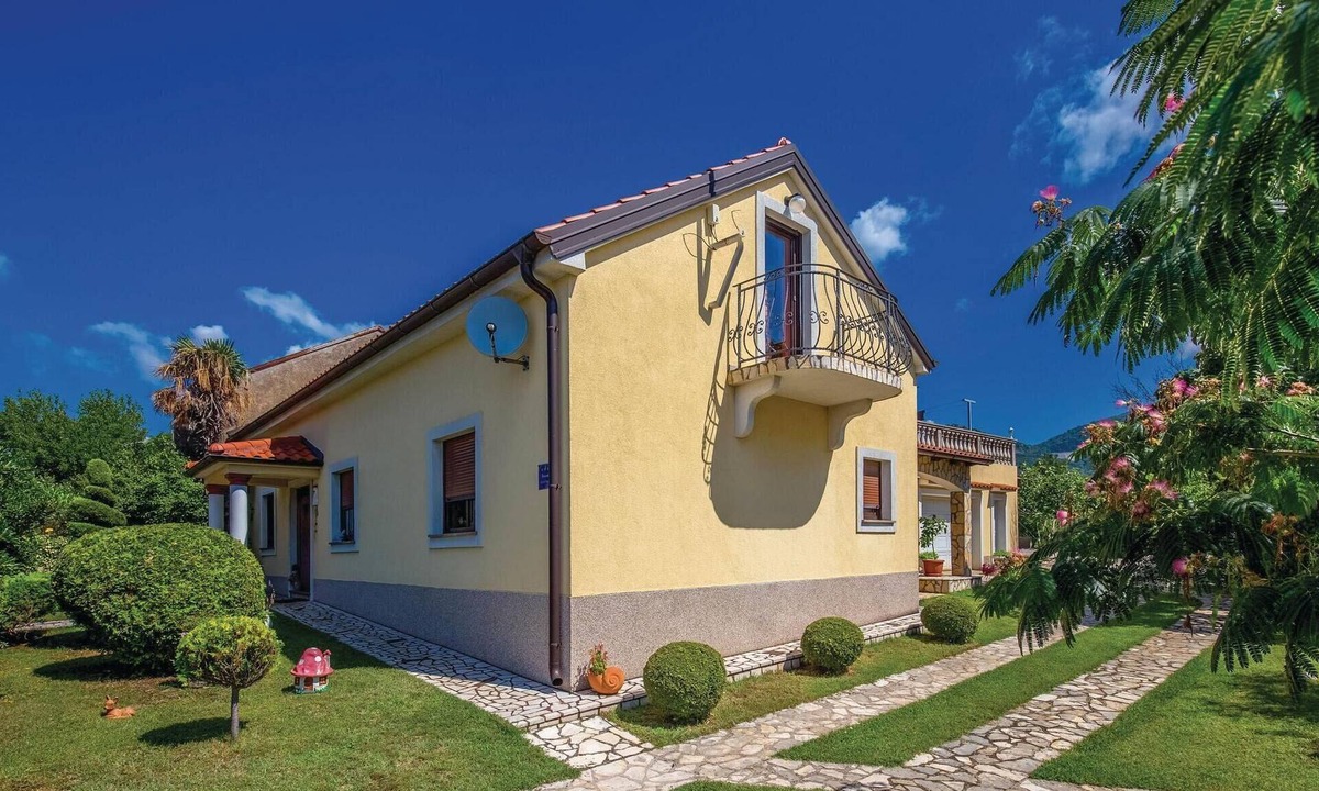 Hreljin Apartment | Beautiful apartment in Hreljin with WiFi