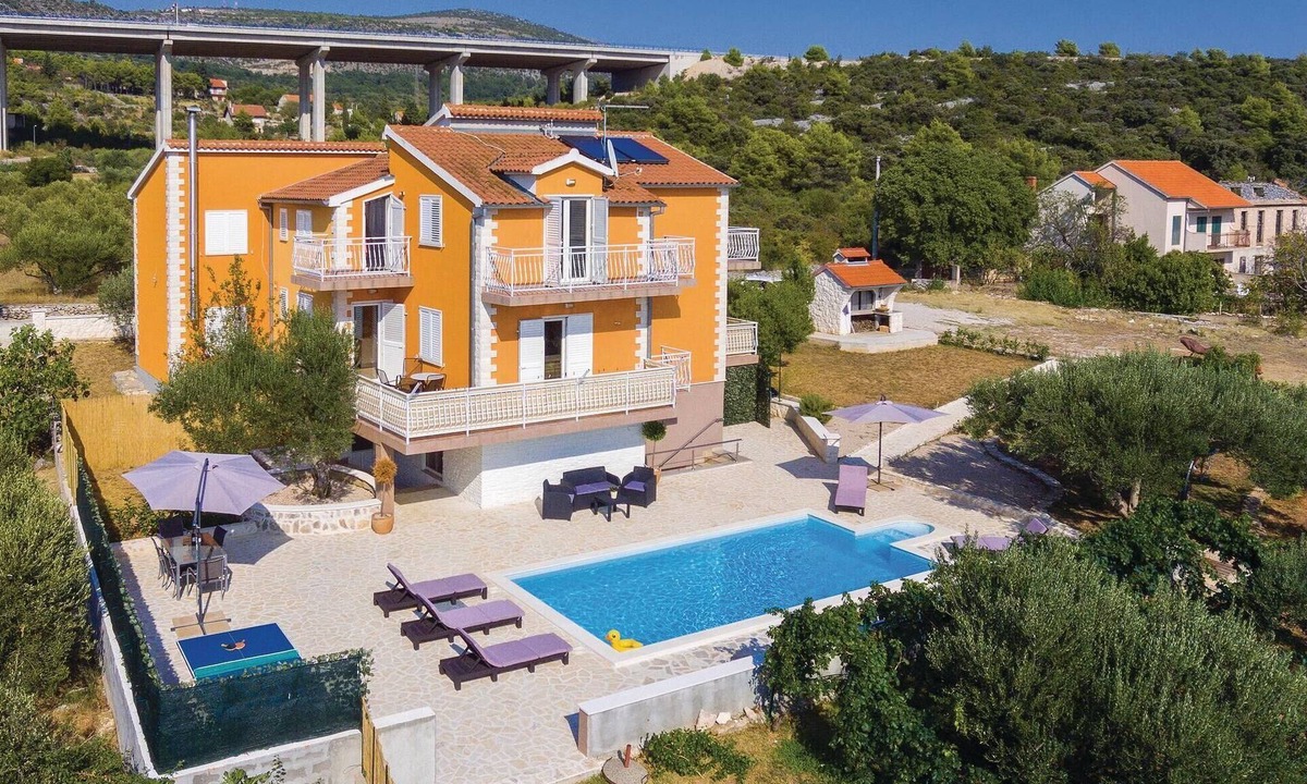 Sibenik Apartment | Beautiful apartment in Sibenik