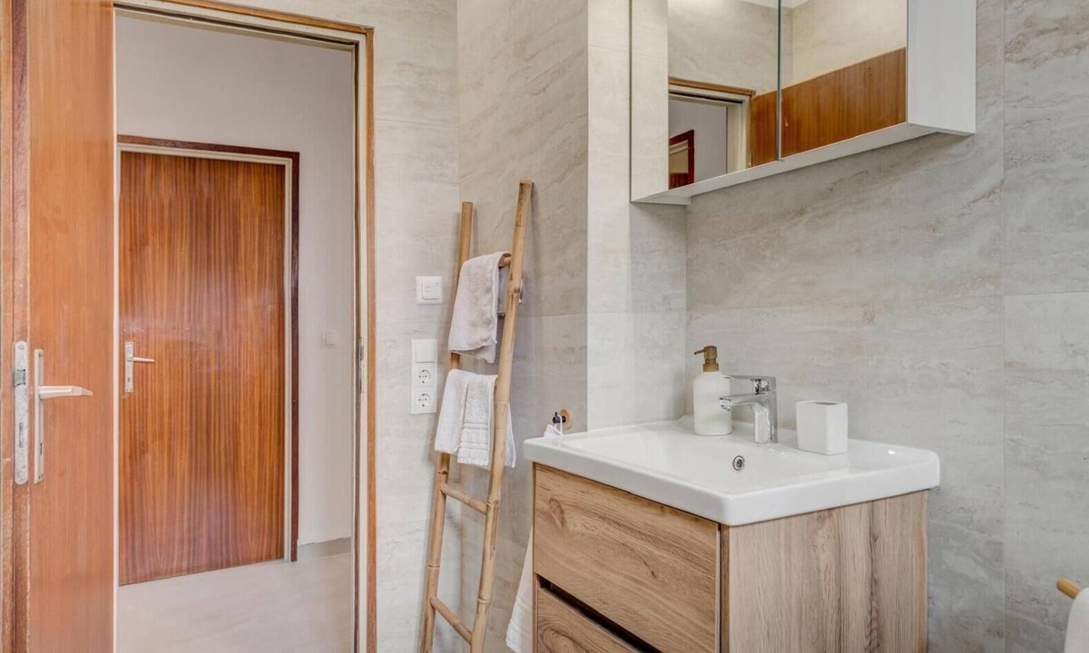 Stobrec Apartment | Beautiful apartment in Stobreč-Split, Croatia