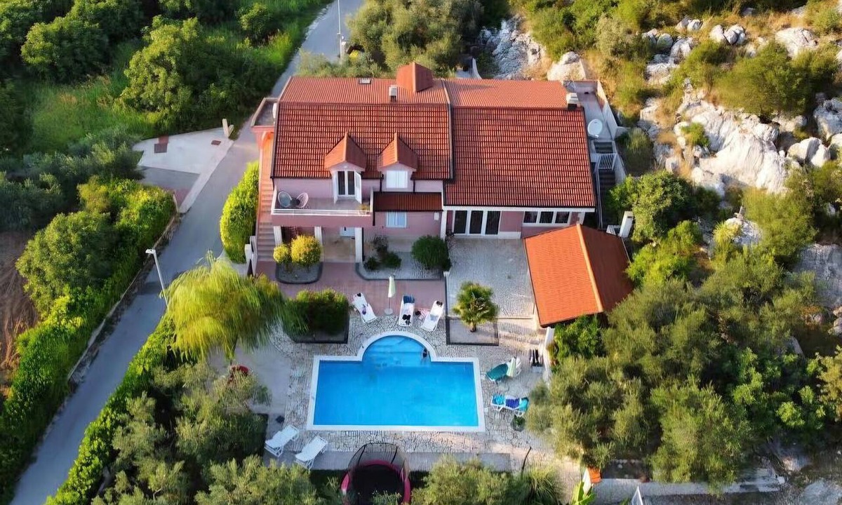 Ploce House | Beautiful home in Bacina