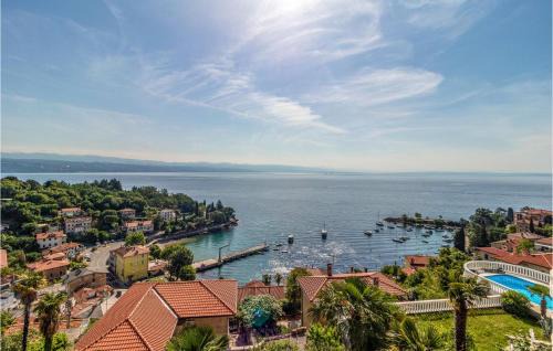 Ika House | Beautiful Home In Ika With Wifi