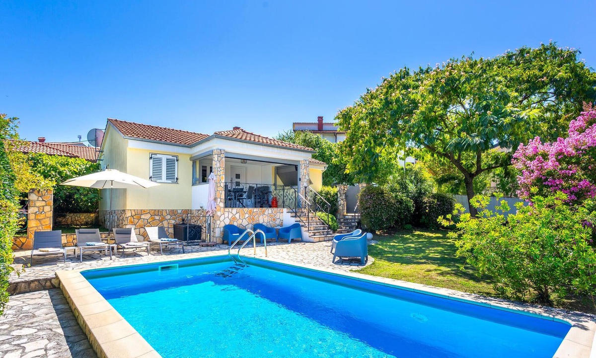 Njivice House | Beautiful home in Njivice