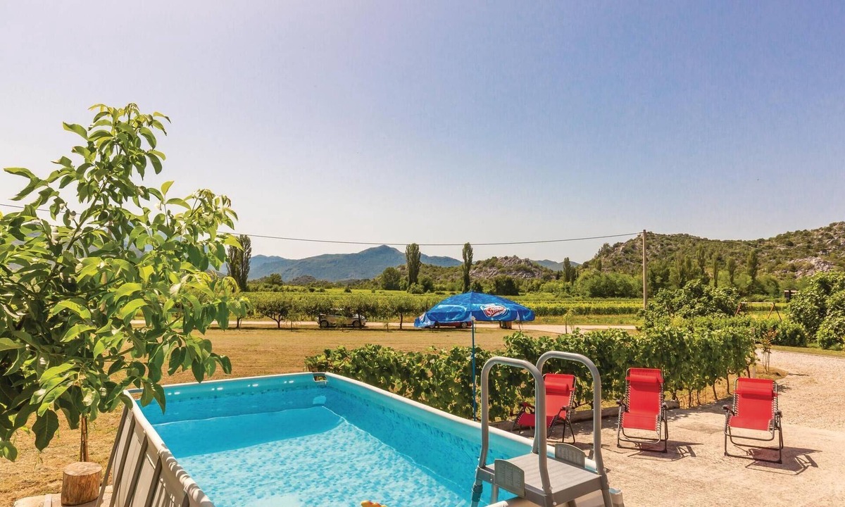 Stasevica House | Beautiful home in Stasevica with WiFi