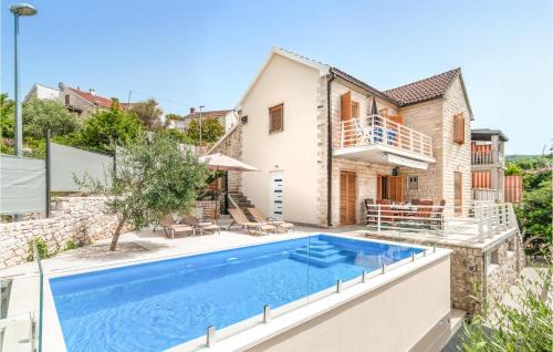 Splitska House | Beautiful Home In Supetar