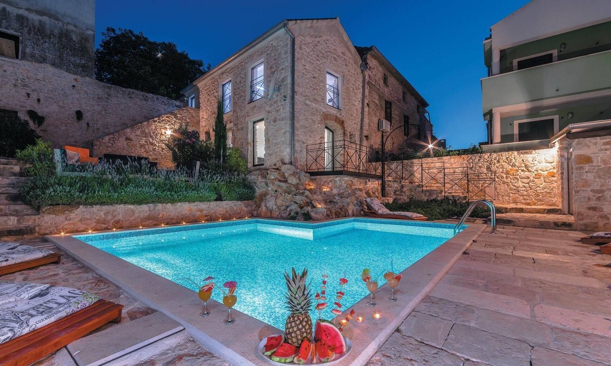 Tkon House | Beautiful home in Tkon