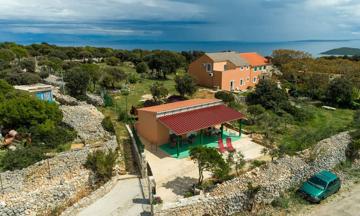 Veli Losinj House | Beautiful home in Veli Losinj with house sea view