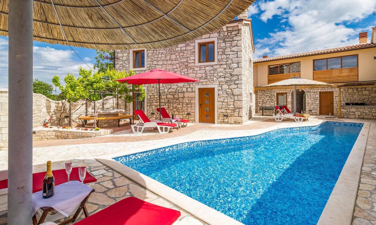 Svetvincenat House | Beautiful home in Vodnjan