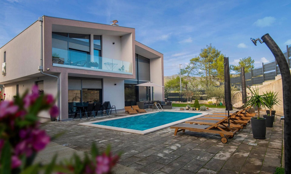 Vrgorac House | Beautiful home in Vrgorac