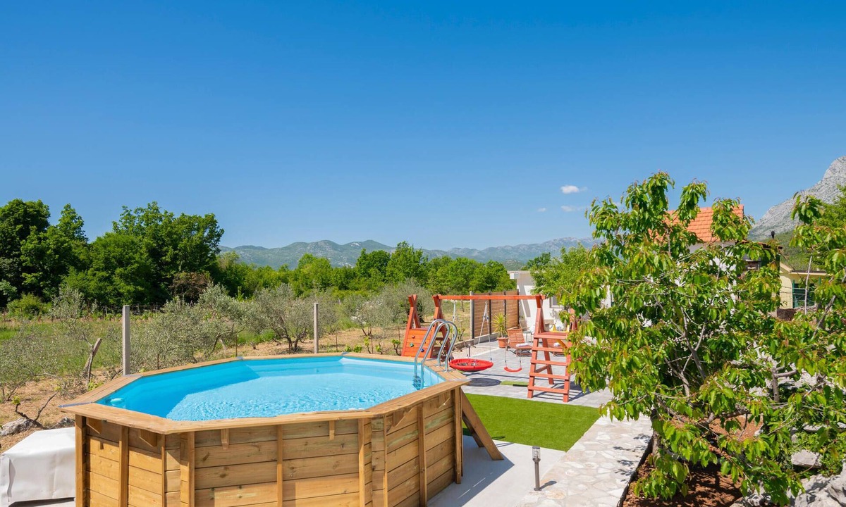 Vrgorac House | Beautiful home in Zavojane