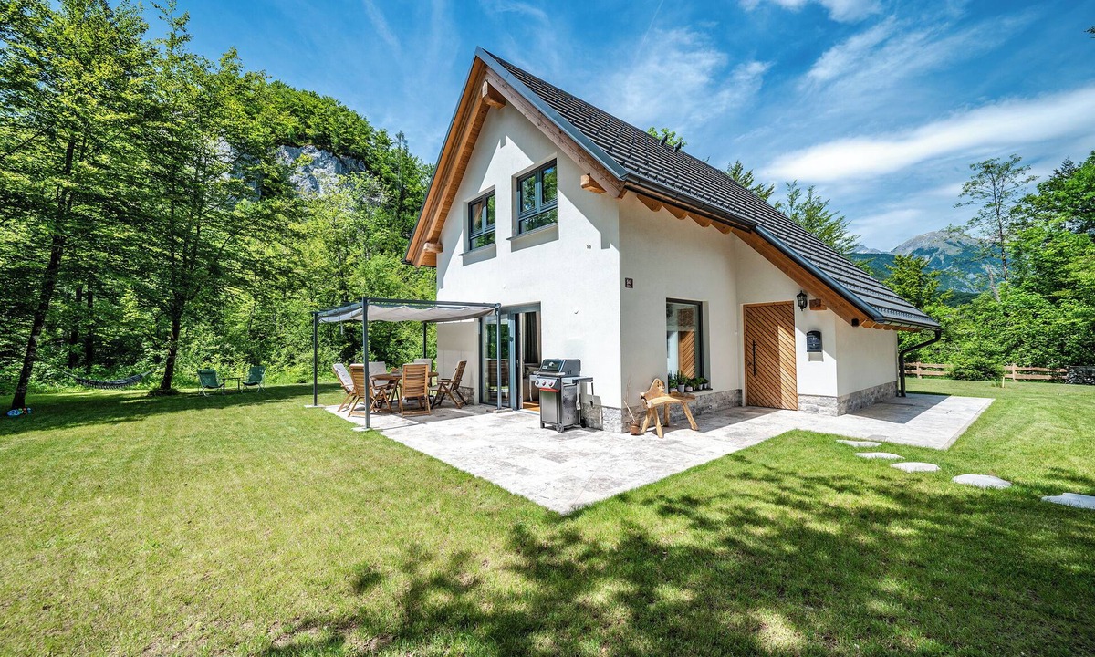 Ribcev Laz House | Beautiful new house in nature near Lake Bohinj with mountain views