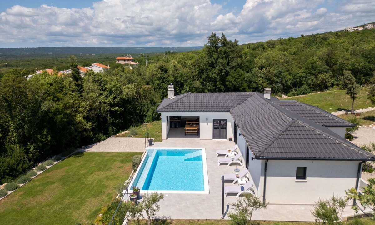 Stanisovi House | Beautiful private villa for 4 people with WIFI, A/C, private pool, TV and terrace