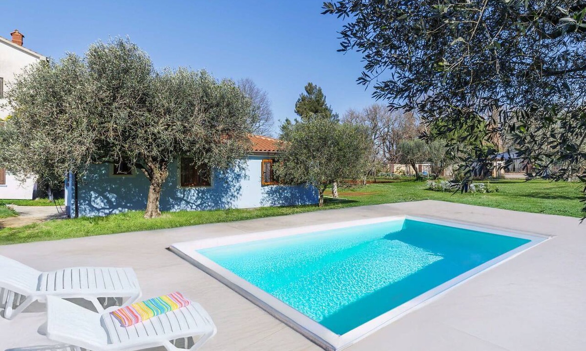 Babici House | Beautiful private villa for 5 guests with private pool, WIFI, A/C, TV, terrace and pets allowed