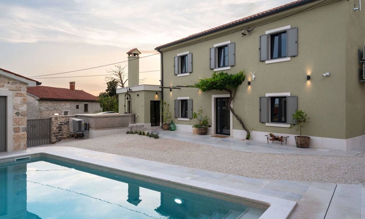 Zminj House | Beautiful private villa for 8 guests with private pool, A/C, WIFI, TV, terrace and pets allowed