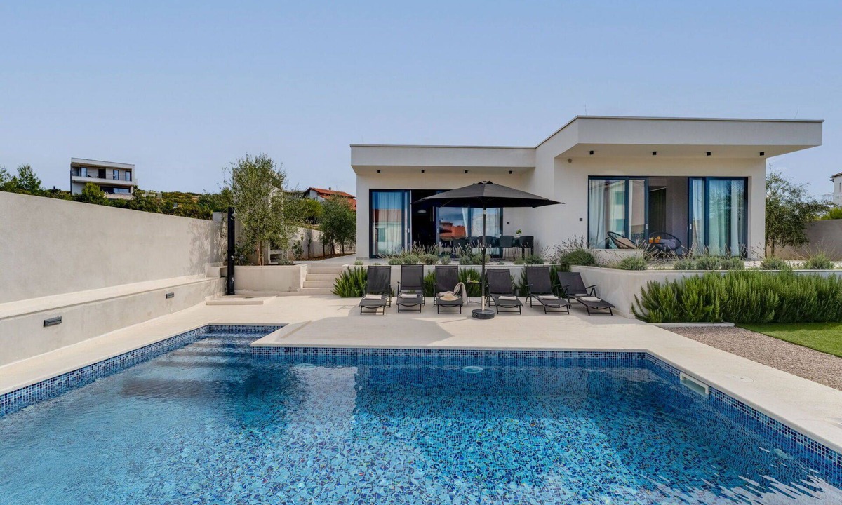 Brodarica Villa | Beautiful private villa for 8 people with WIFI, A/C, private pool, TV and terrace