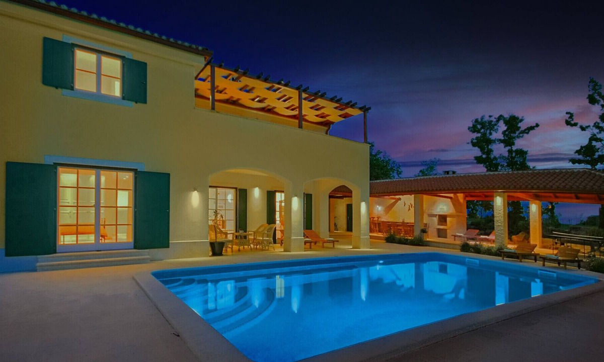 Butkovici Villa | Beautiful Villa Alma